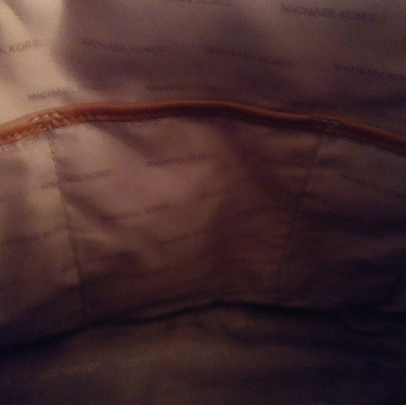 Authentic Michael Kors purse - Picture 5 of 8